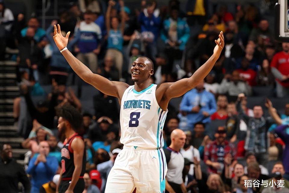 马刺老将出彩，带领球队打出高效进攻的简单介绍