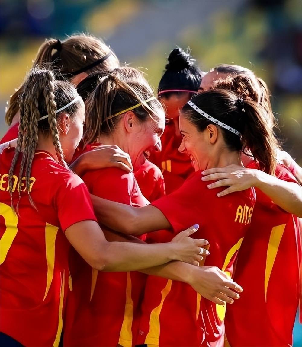 巴西女足队伍整体表现稳健，取得胜绩