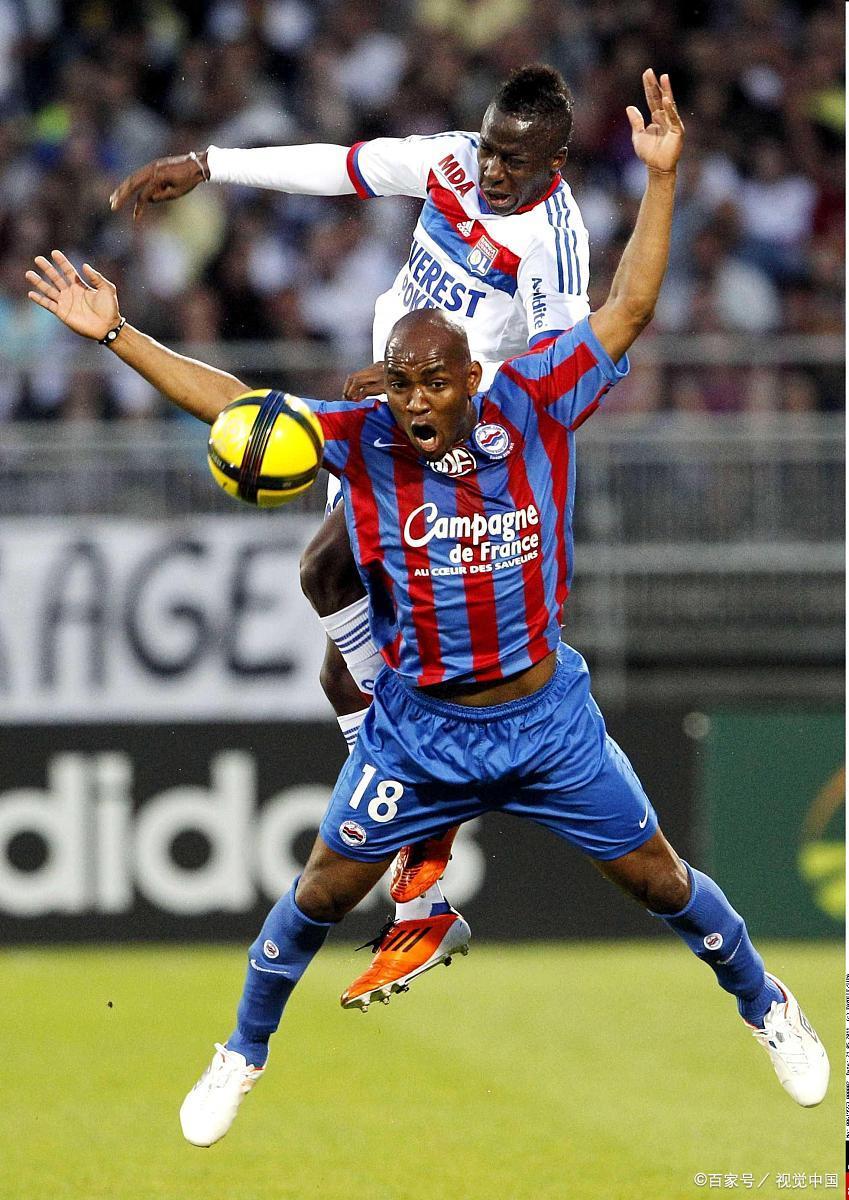 包含巴黎FC客场击败对手，势如破竹的词条